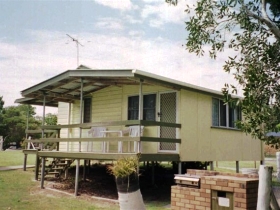Cosy Cottages Amity Point - New South Wales Tourism 