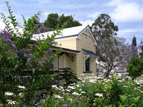Aynsley Bed and Breakfast - Melbourne Tourism