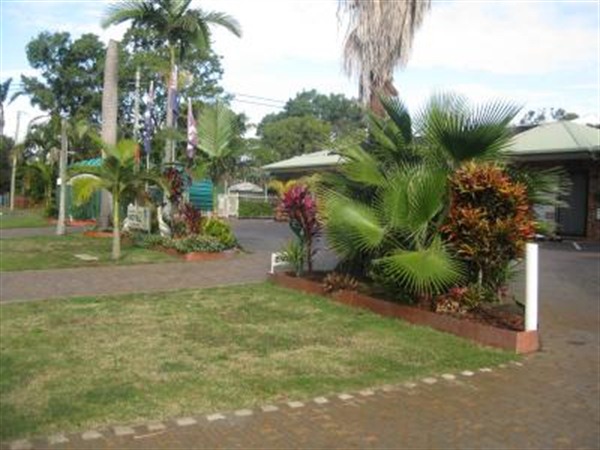 Beachmere Palms Motel - New South Wales Tourism 