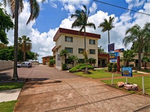 Cleveland Bay Air Motel - New South Wales Tourism 