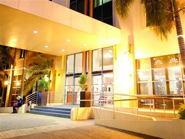 Diana Plaza Hotel - QLD Tourism