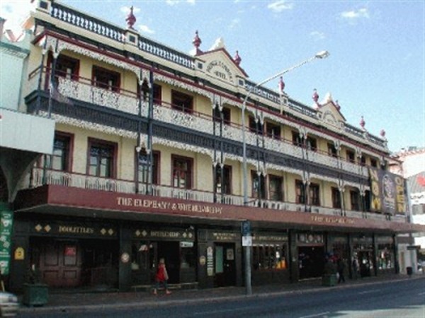 Prince Consort Backpackers - Hotel Accommodation