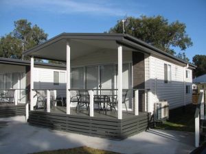 Lakeview Tourist Park - Accommodation NSW