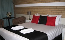 Golden Harvest Motor Inn - Moree - Australia Accommodation
