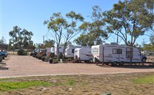 Lightning Ridge Outback Resort And Caravan Park - Lightning Ridge - thumb 1