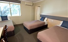 Lakeview Hotel Motel - Oak Flats - Accommodation ACT 2