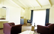 Motel Meneres - Accommodation Newcastle