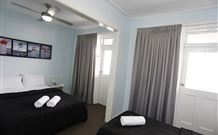 The Lakes Hotel - The Entrance - Australia Accommodation