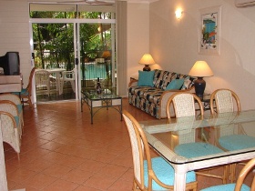 Palm Cove Tropic Apartments - thumb 1