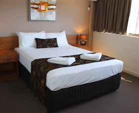 Gladstone Reef Hotel Motel - Hotel Accommodation