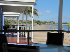 Tropical Beach Caravan Park - Hotel Accommodation