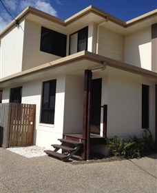 Guesthouse on Carlyle - Australia Accommodation