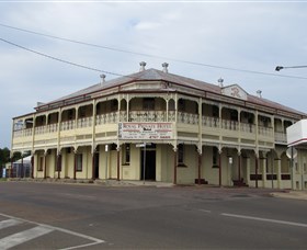 Royal Private Hotel - Accommodation NSW