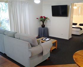 Rainbow Getaway Holiday Apartments - Melbourne Tourism