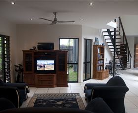 Dolphin Beach House - New South Wales Tourism 