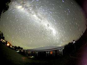 Twinstar Guesthouse and Observatory - Australia Accommodation