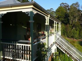 The Sanctuary Springbrook. Guest House / Cottage - Accommodation NSW