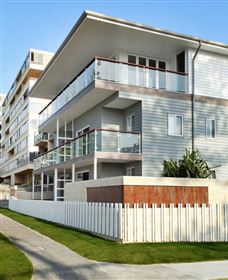 Bujerum Apartments on Burleigh - Accommodation NSW