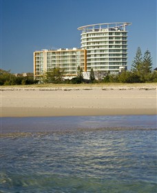 Kirra Surf Apartments - Hotel Accommodation