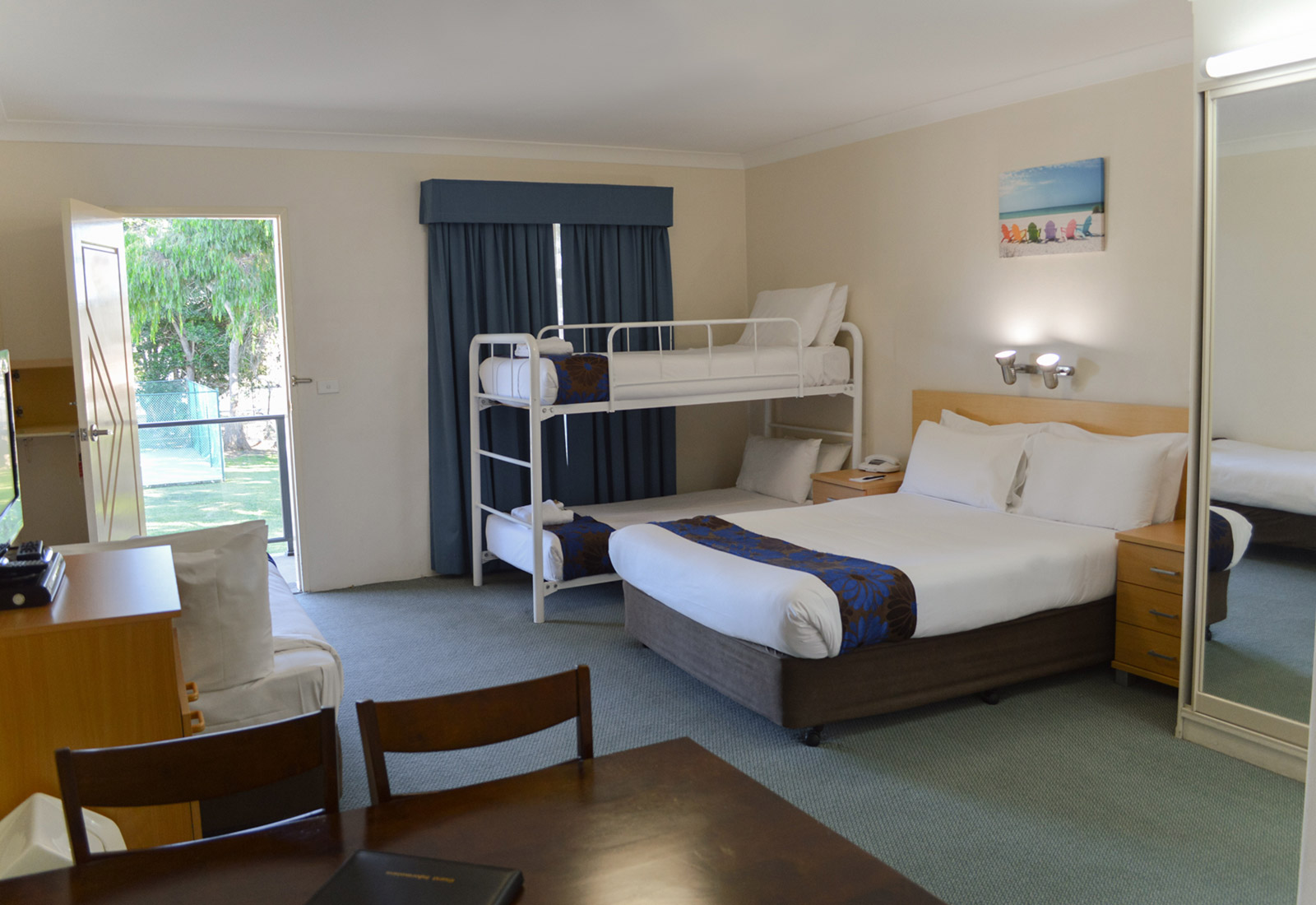 BEST WESTERN Lakesway Motor Inn - Accommodation NSW 1