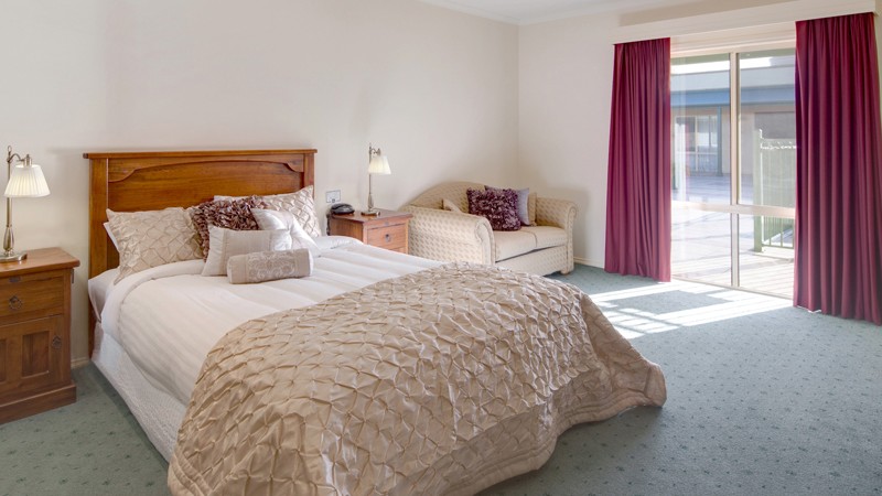 BEST WESTERN Crystal Inn - Hotel Accommodation