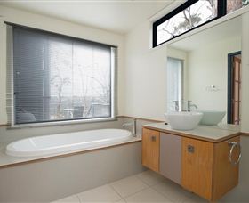 Tamar Ridge Apartments - Australia Accommodation 1