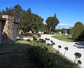 Flinders Island Cabin Park - New South Wales Tourism 