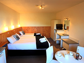 Stanley Seaview Inn - Hotel Accommodation