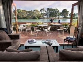Waterfront Wynyard - The - Accommodation NSW