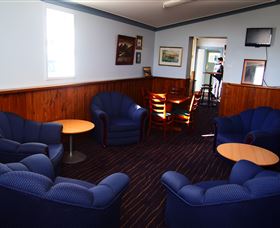 Campbell Town Hotel - Accommodation Newcastle 2