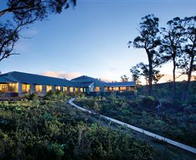 Cradle Mountain Hotel - New South Wales Tourism 