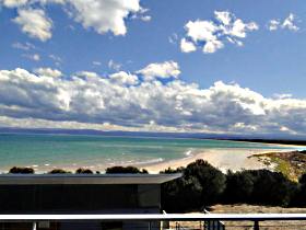 Freycinet Beach Apartments - New South Wales Tourism 
