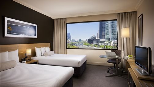 Crowne Plaza Melbourne - Accommodation ACT 3