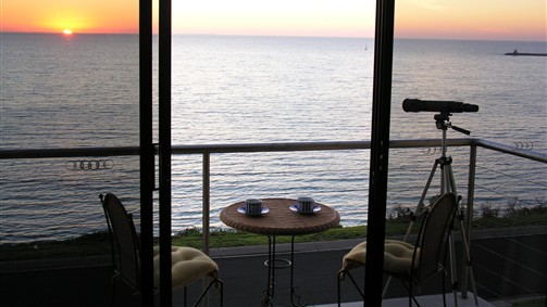 Clifftop Accommodation Portland Victoria - Stayed