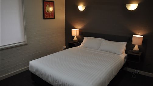Brougham Arms Hotel - Accommodation Newcastle 6