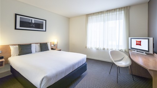 Ibis Melbourne Hotel And Apartments - Accommodation Newcastle 0