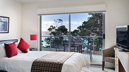 The Waves Apartments - Australia Accommodation
