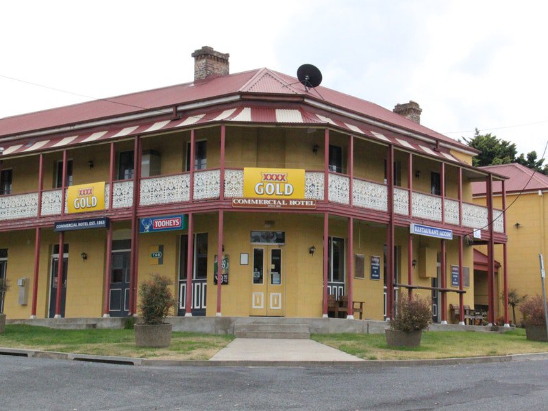 Commercial Hotel Walcha - VIC Tourism