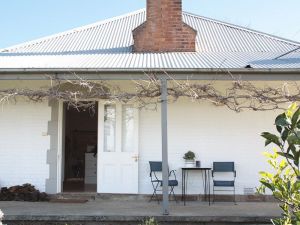 Old Schoolhouse Milton - New South Wales Tourism 