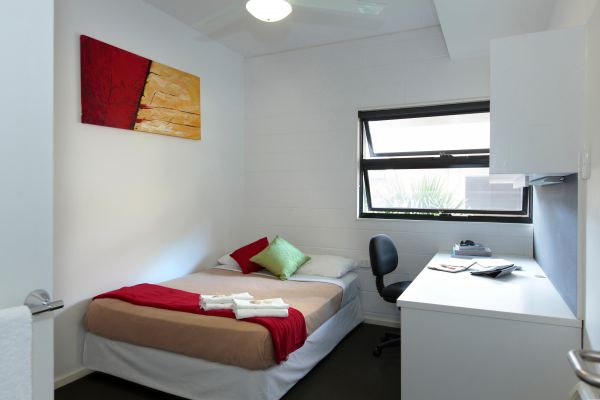 Western Sydney University Village Parramatta - Hotel Accommodation