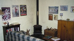 Griffiths Retreat and Cottage - Accommodation NSW