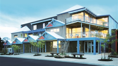 The Island Accommodation - Phillip Island YHA - New South Wales Tourism 
