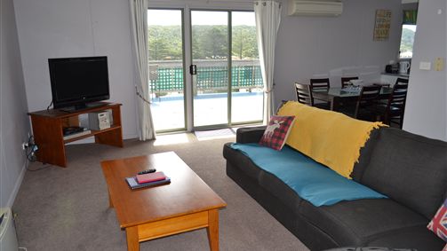 House on the Hill Port Campbell - Accommodation Newcastle