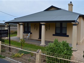 Agnes Cottage Bed and Breakfast - VIC Tourism