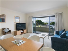 Aurora Ozone Apartments - Australia Accommodation