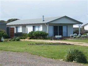 Coorong Waterfront Retreat - Stayed
