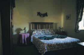 Croll Cottage - Australia Accommodation