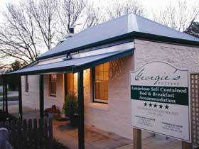 Georgie's Cottage - Accommodation Newcastle