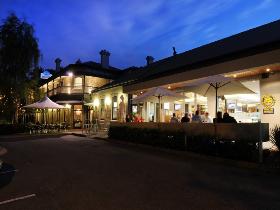 The Stirling Hotel - Accommodation NSW