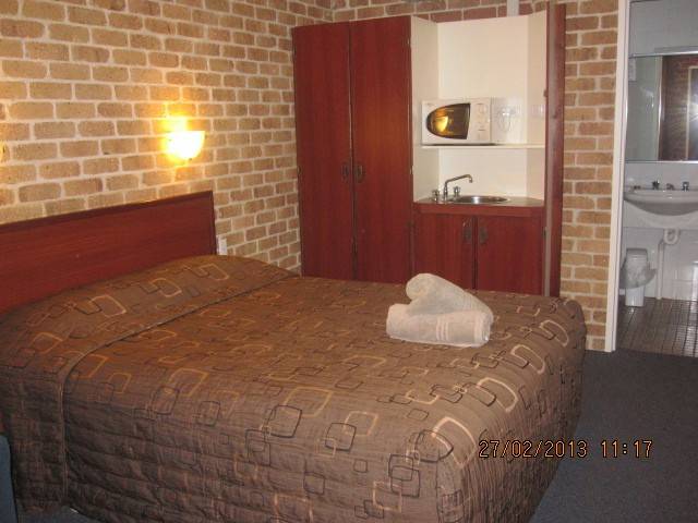 Acacia Motor Inn - Accommodation NSW